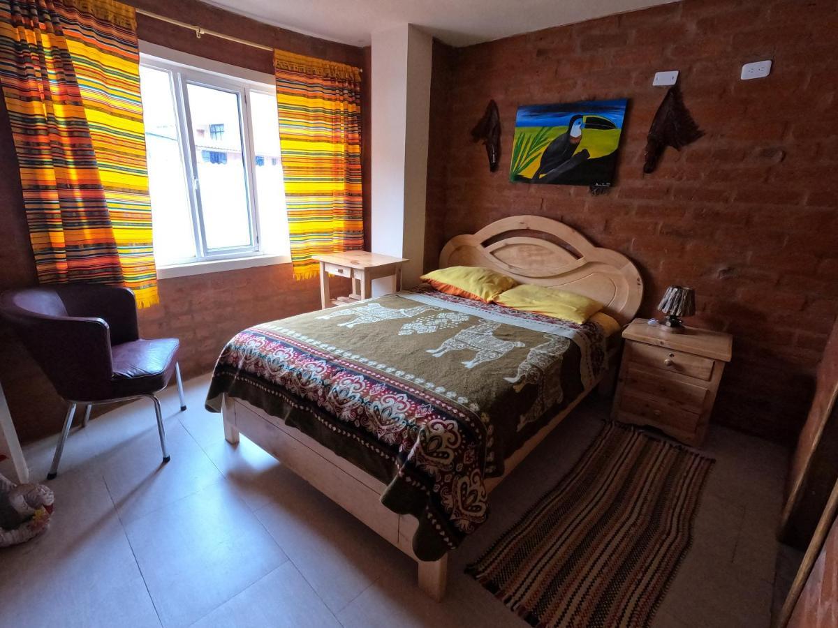 Hostal La Casa Amarilla City Баньйос Екстер'єр фото