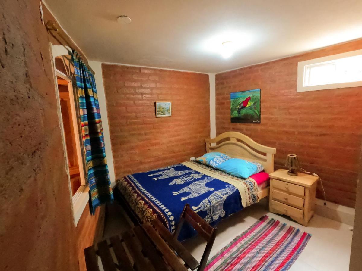 Hostal La Casa Amarilla City Баньйос Екстер'єр фото