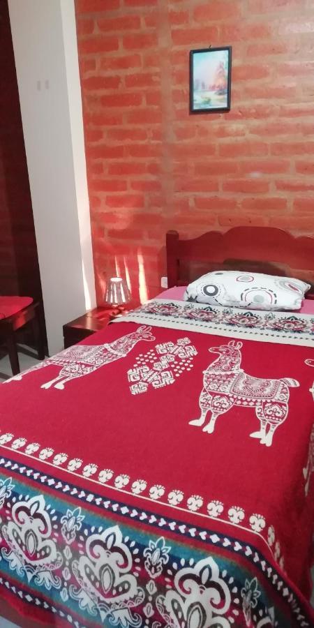 Hostal La Casa Amarilla City Баньйос Екстер'єр фото