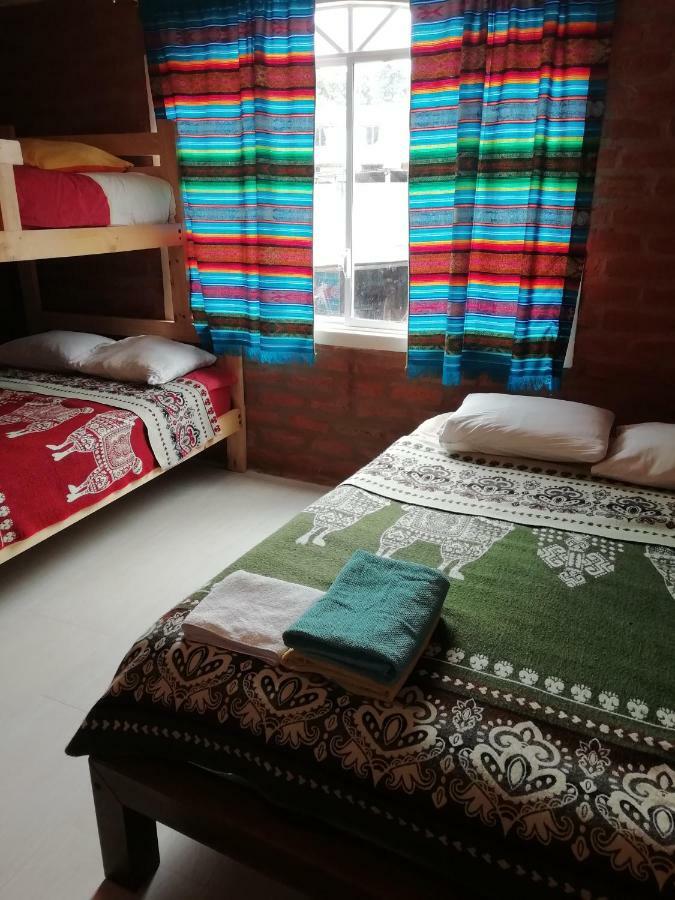 Hostal La Casa Amarilla City Баньйос Екстер'єр фото