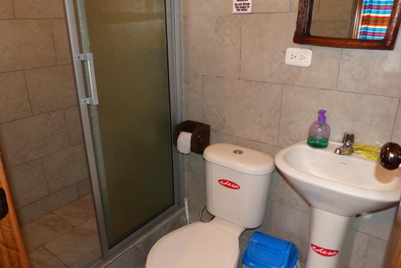 Hostal La Casa Amarilla City Баньйос Екстер'єр фото