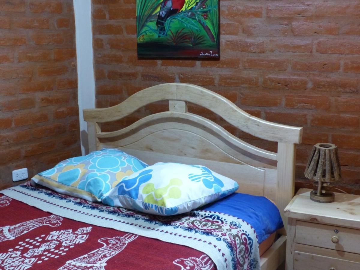 Hostal La Casa Amarilla City Баньйос Екстер'єр фото