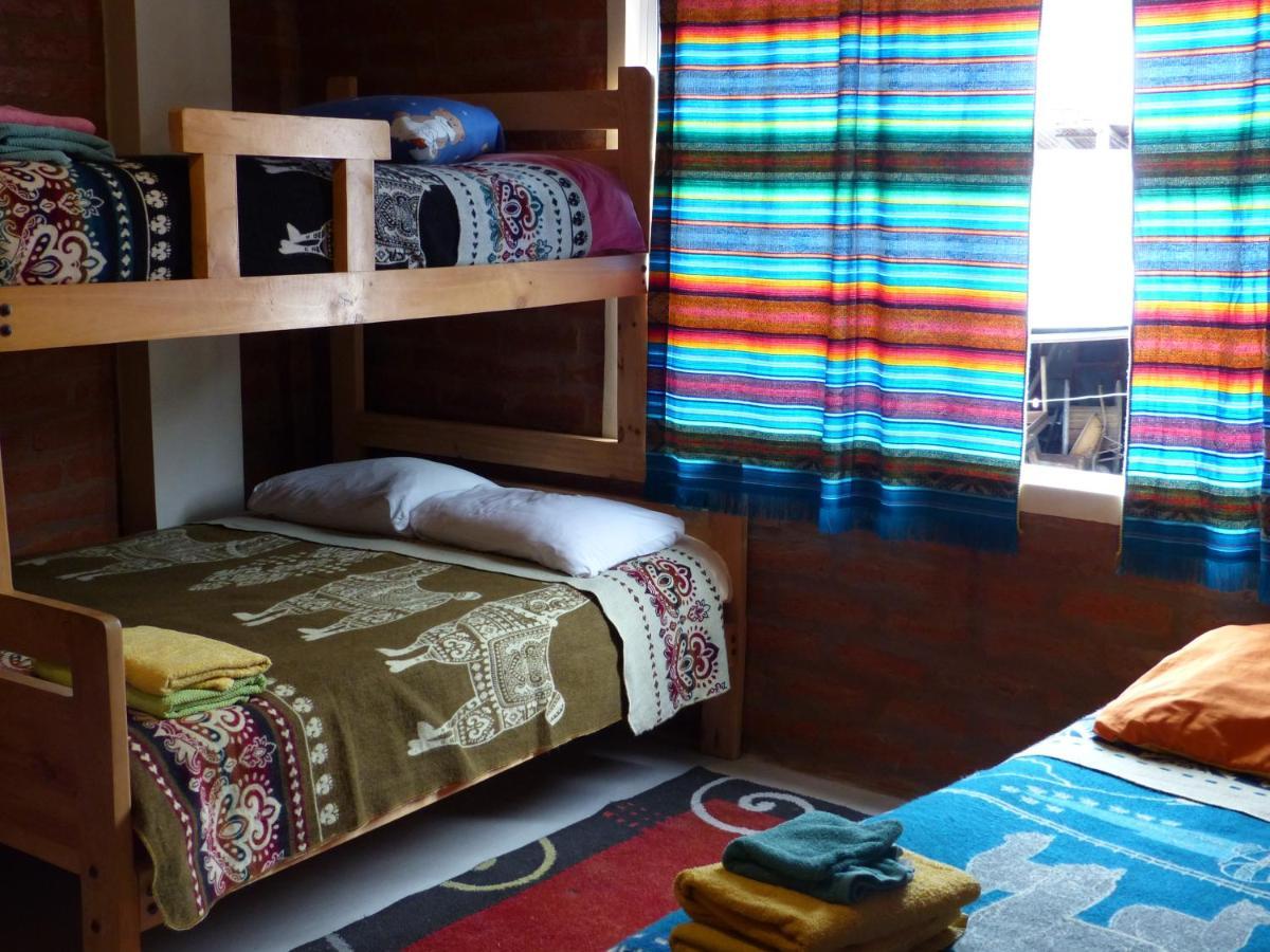 Hostal La Casa Amarilla City Баньйос Екстер'єр фото